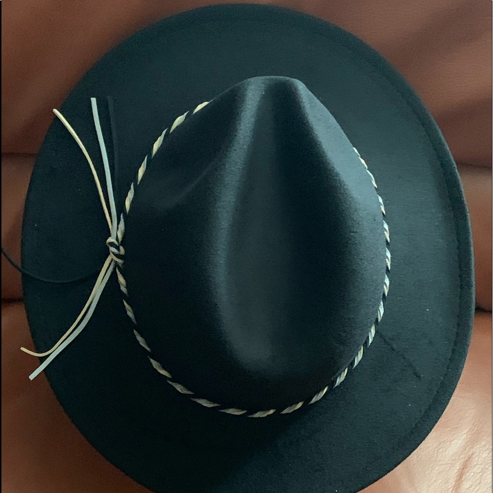 Hat (Unisex) - Picture 1 of 4